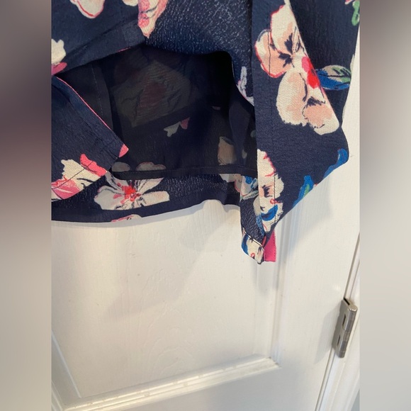 NWT Joules Size 4 Navy Blue Pink Floral V Neck Tank Top Flowy Lined Split Hem - Picture 5 of 11